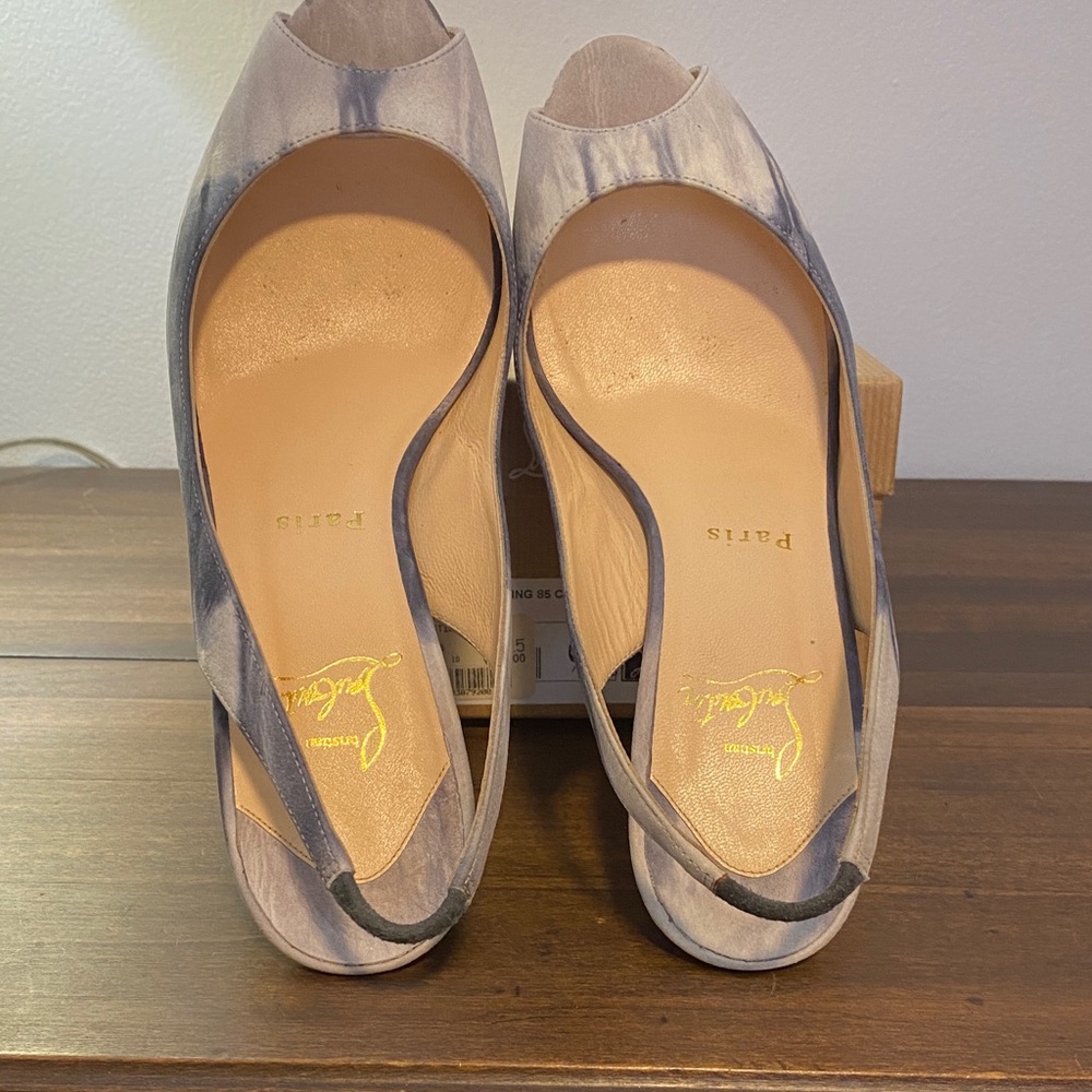 Christian Louboutin Elegant Gray Slingback Heels